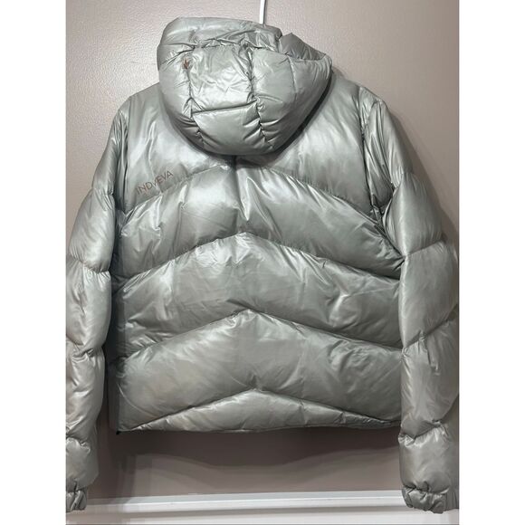 NWOT INDYEVA Silver Short Quilted Duck Down Hood Winter Ski Snow Puffer Jacket - Picture 13 of 15